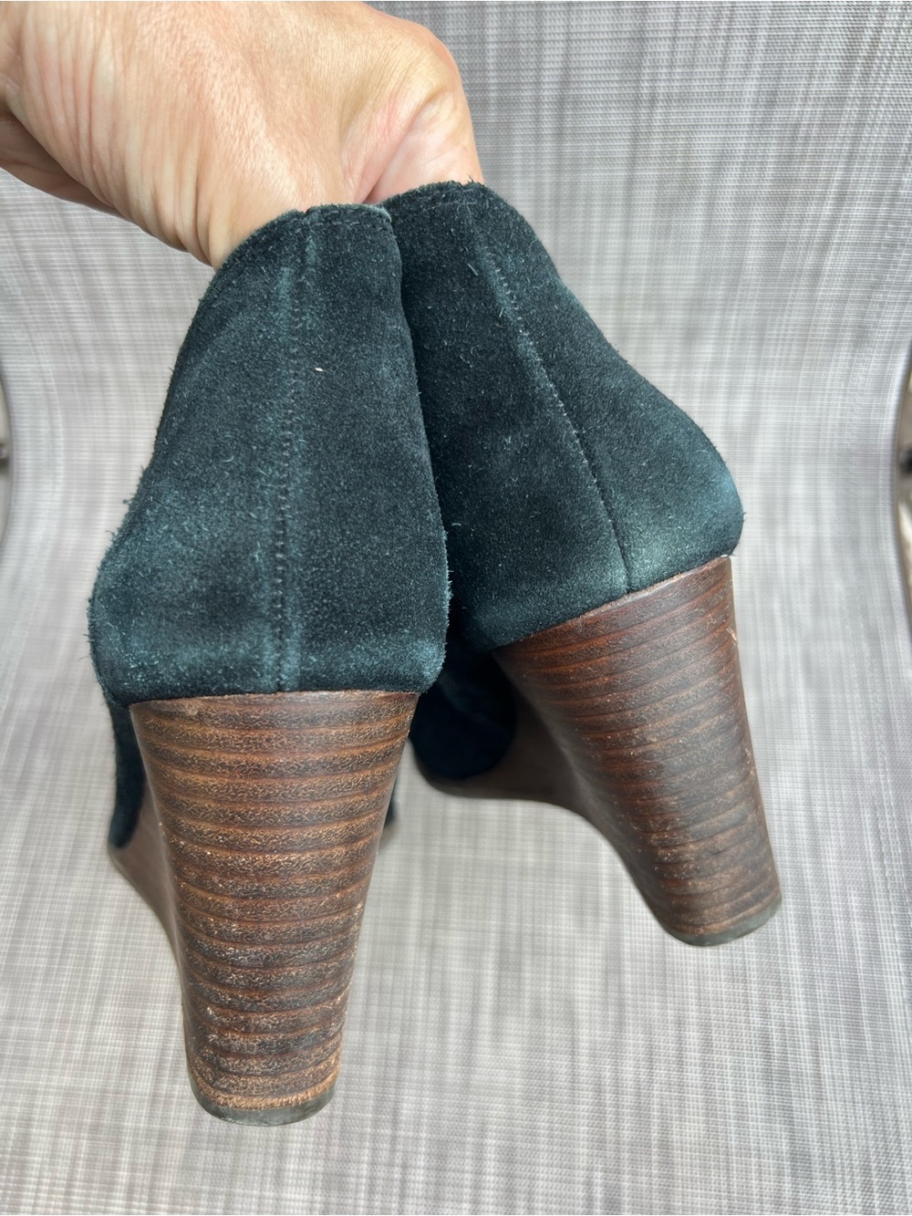 Lucky Brand Yakeena Black Suede Wedge Booties Boots Size 10 - Picture 6 of 8